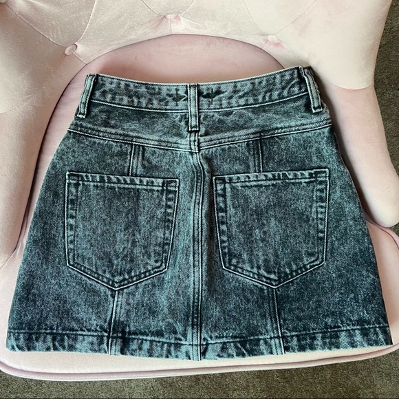 Washed Denim Button Up Skirt - Picture 2 of 3